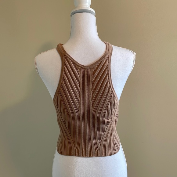 Lizard Thicket Crop Tank Top size Medium Taupe NWT - Picture 4 of 4